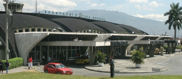 Enrique Olaya Herrera airport to Tiger Hostel Medellin